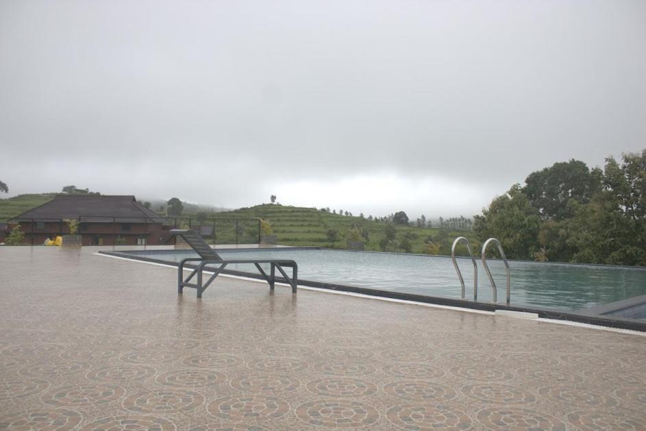 Misty Valley Resort Varagampadi Eksteriør bilde