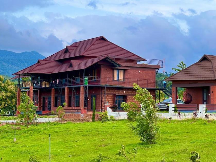 Misty Valley Resort Varagampadi Eksteriør bilde